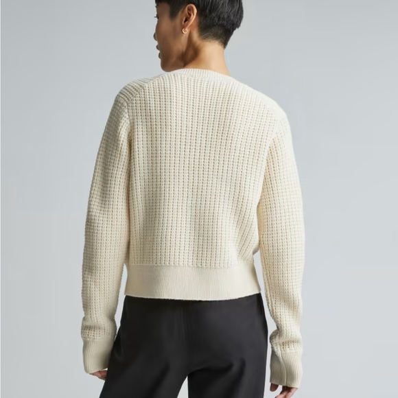 NWOT Everlane The Cropped Cotton-Merino Bomber Size L - Picture 2 of 10